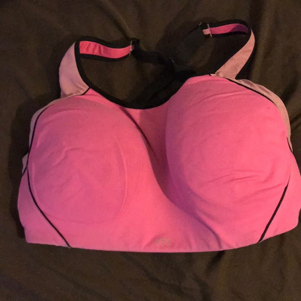 Victoria’s Secret sport bra in 36DDD hot pink